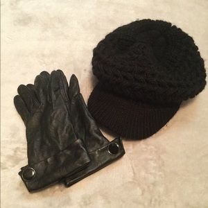 BUNDLE!! Black Winter Hat and Black gloves